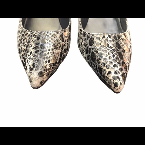 HOST PICK - Stuart Weitzman Python Embossed Leather Heels - Picture 5 of 10